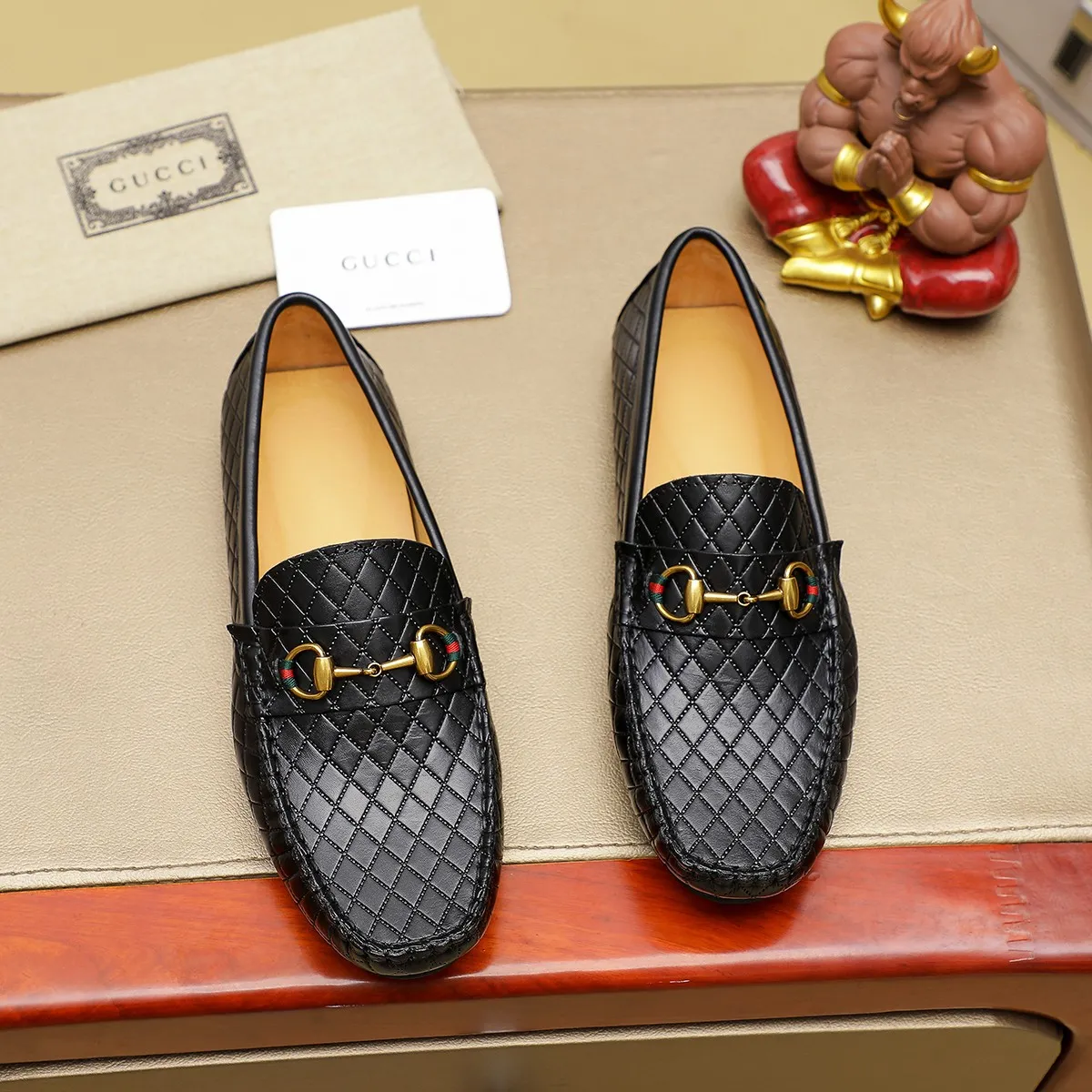 Men's shoes💰380💰🕷🕷️【 GUCCI 】Gucci's best-selling trendy men's casual slip-on shoes 🇨🇳Official website original 1:1 mold 💯Original quality, fine workmanship ☘Fashionable and versatile, perfect shape, comfortable on the feet 🍓Trendy men's recommended model, imported cowhide on the top layer 🎋High-quality pigskin lining, rubber wear-resistant and non-slip outsole, high-end atmosphere, worth owning 🍉Optional 38-44